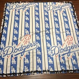 Dodgers Fleece Blanket in Blue and White